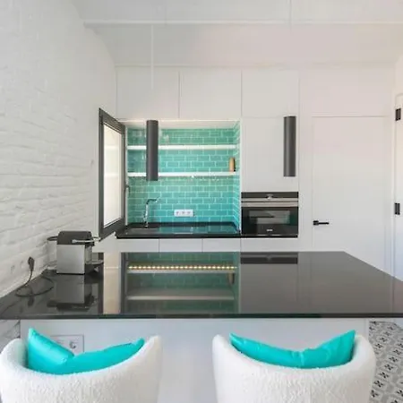 Awesome Stylish Flat Barceloneta